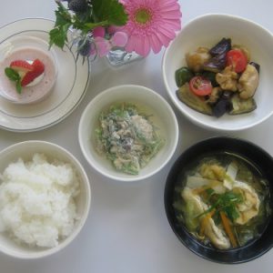 【食物栄養学科】前期給食実習を開始しました　5/11