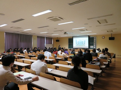 【食物栄養学科】 校外実習報告会を実施しました。　10/12