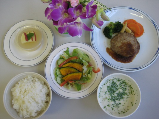 【食物栄養学科】プレ給食実習を終了しました