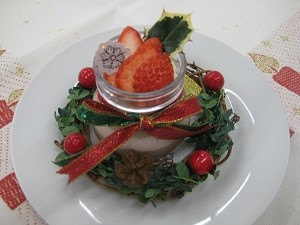 【食物栄養学科】簡単クリスマスデザートのコンテストを行いました 12/16